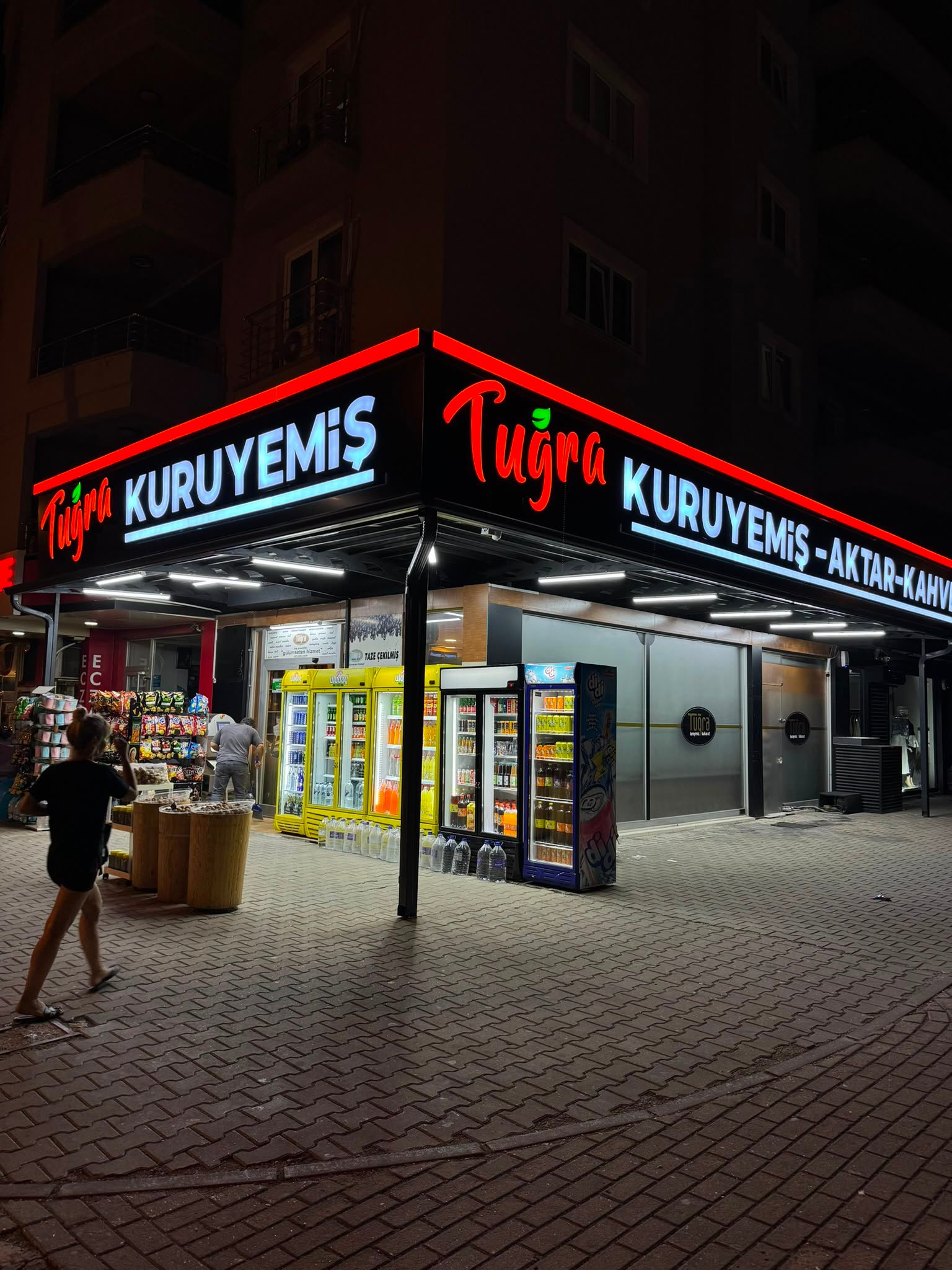 Tuğra Kuruyemiş - Işıklı Tabela